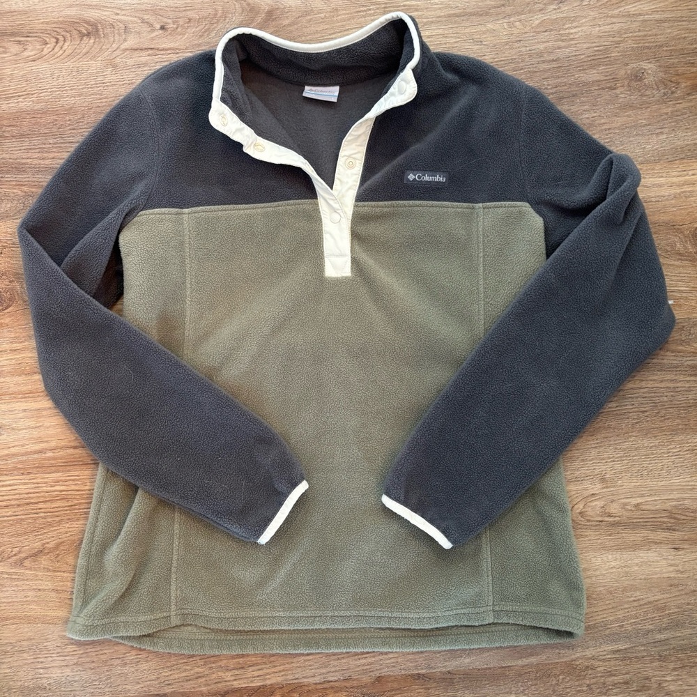 Women’s Columbia fleece pullover (green and gray, L)